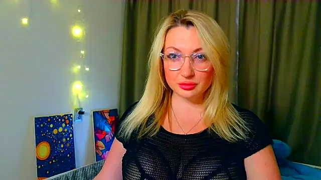 Mila5361 online show from 10-17-25, 11:02