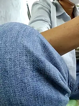 Snapshot of Mymy_love91 chatting on 02-23-26, 08:12 Mymy love91 online show from 02-23-26, 08:12