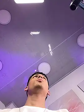 Snapshot of MateoMitchell chatting on 02-06-26, 04:28 MateoMitchell online show from 02-06-26, 04:28