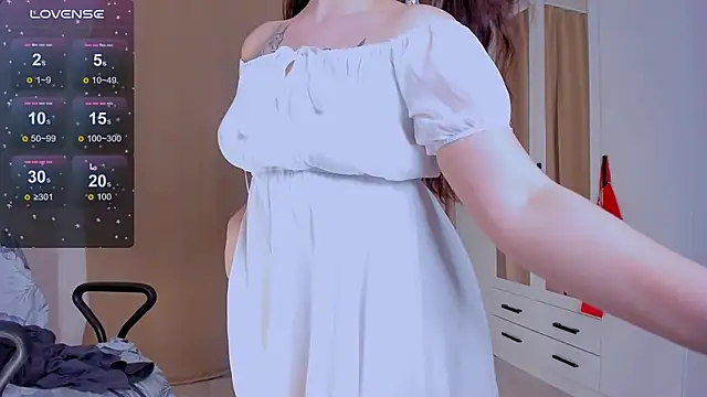 AmeliHallss online show from 03-14-26, 04:23