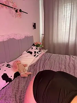 JenniferLouns online show from 10-16-25, 10:49