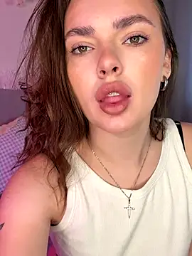 JenniferLouns online show from 11-11-25, 10:15