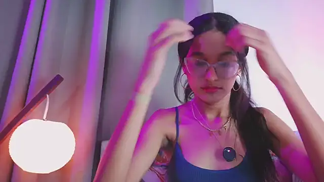 luna valen online show from 10-27-25, 12:42