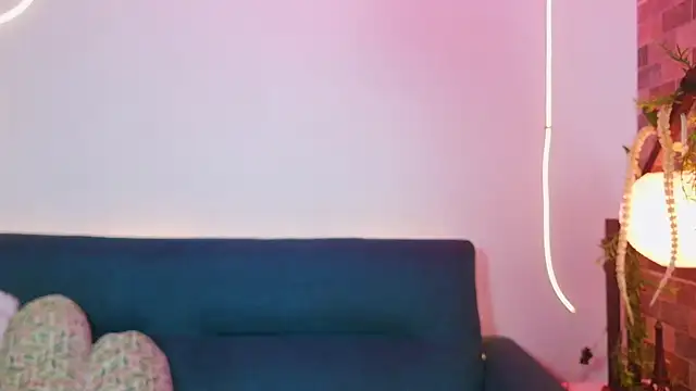 luna valen online show from 03-18-26, 03:53