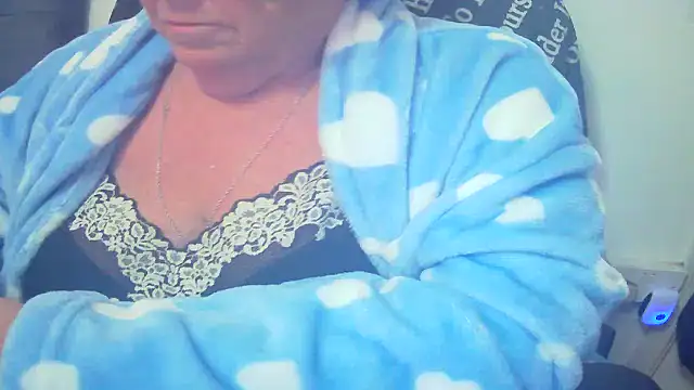 Playful MILF Demi online show from 07-15-26, 09:53