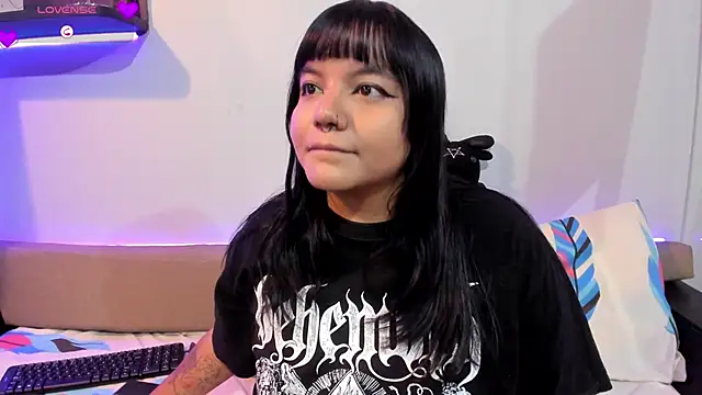 Louiemanson  online show from 10-17-25, 04:42