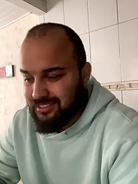 Snapshot of mayday2025m chatting on 10-13-25, 03:01 mayday2025m online show from 10-13-25, 03:01