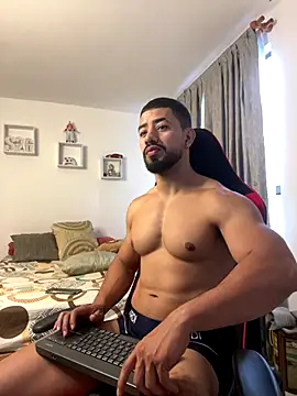 Ezzio Scolaro online show from 12-22-25, 12:13