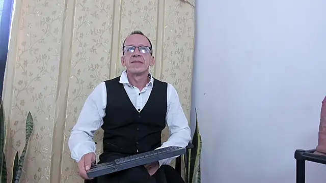  axelking  online show from 04-14-26, 11:38