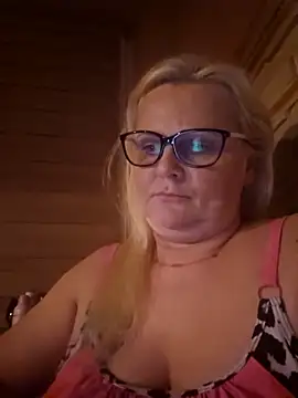 NieMaJazdyBezGwiazdy7883 online show from 10-10-25, 05:34