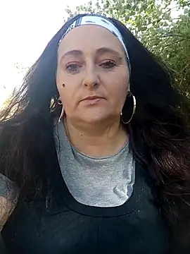 Snapshot of Bella_862 chatting on 05-14-26, 08:21 Bella 862 online show from 05-14-26, 08:21
