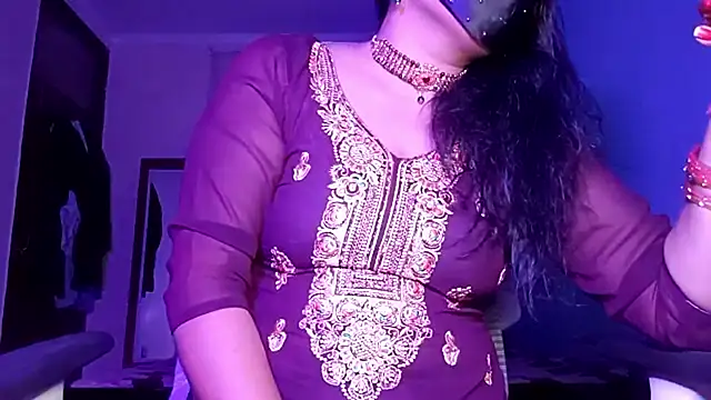 Snapshot of horny_milf_couple chatting on 05-07-26, 07:19 horny milf couple online show from 05-07-26, 07:19