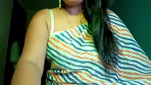 Snapshot of horny_milf_couple chatting on 05-30-26, 10:23 horny milf couple online show from 05-30-26, 10:23
