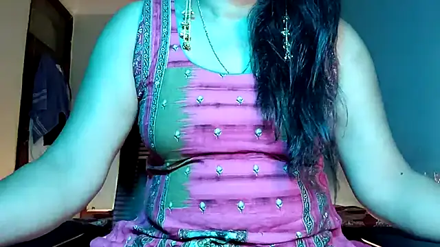 Snapshot of horny_milf_couple chatting on 05-31-26, 12:08 horny milf couple online show from 05-31-26, 12:08