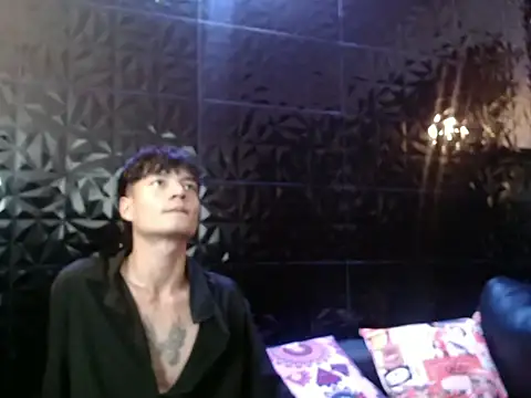 Snapshot of alex_russo__ chatting on 10-05-25, 04:55 alex russo online show from 10-05-25, 04:55