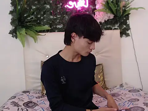 Snapshot of alex_russo__ chatting on 10-22-25, 03:40 alex russo online show from 10-22-25, 03:40