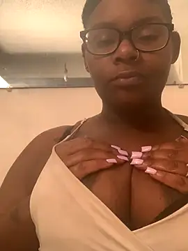 ThickChick94 online show from 10-18-25, 06:58