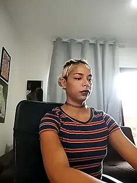 Helenoir online show from 04-02-26, 12:14