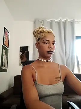 Helenoir online show from 04-19-26, 07:38