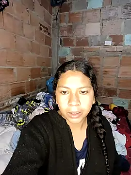 Snapshot of Agatha_milk24 chatting on 10-14-25, 02:51 Agatha milk24 online show from 10-14-25, 02:51