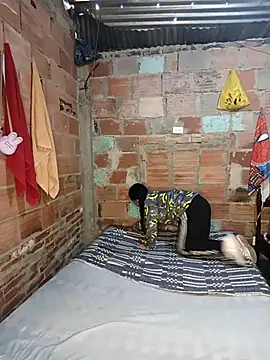 Snapshot of Agatha_milk24 chatting on 10-27-25, 03:05 Agatha milk24 online show from 10-27-25, 03:05