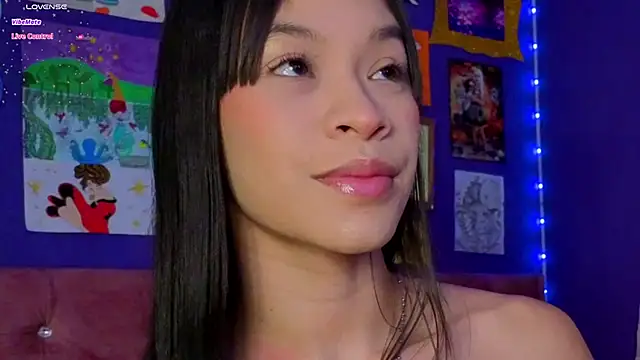 kimhilton  online show from 04-21-26, 01:42