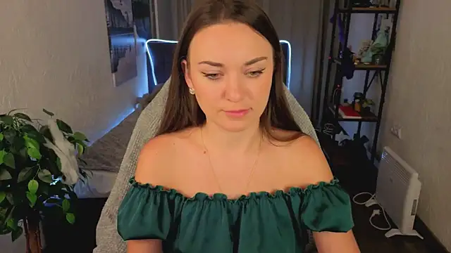 Madison Golden online show from 11-04-25, 06:34