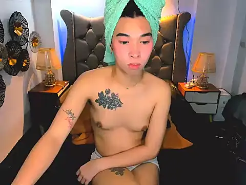 Yourdreamgoddess online show from 07-12-26, 03:47