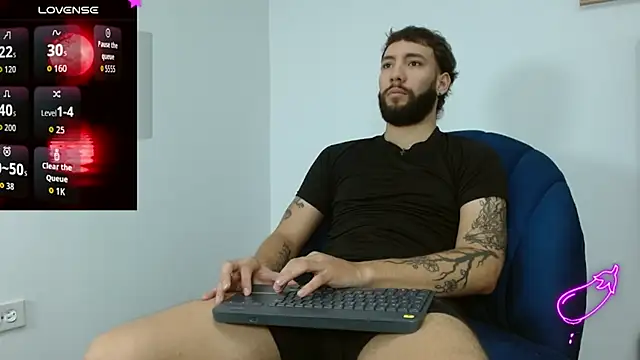 Snapshot of angel_kyrozz chatting on 11-24-25, 07:13 angel kyrozz online show from 11-24-25, 07:13