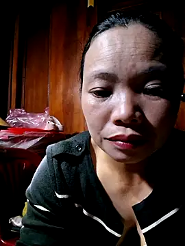 miomio-12 online show from 10-12-25, 01:10