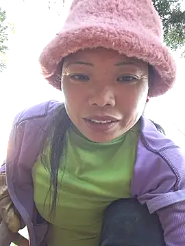 miomio-12 online show from 12-15-25, 09:46