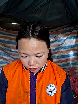 miomio-12 online show from 03-17-26, 01:32