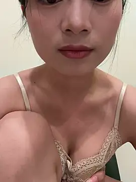 qingzi1218 online show from 04-18-26, 08:51