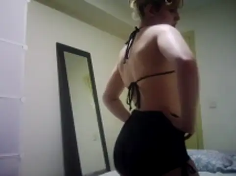 Snapshot of celeste_420ff chatting on 05-28-26, 09:23 celeste 420ff online show from 05-28-26, 09:23
