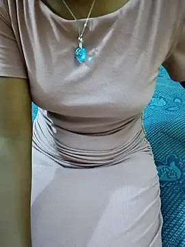 Snapshot of Chennai-couples chatting on 11-08-25, 07:01 Chennai-couples online show from 11-08-25, 07:01