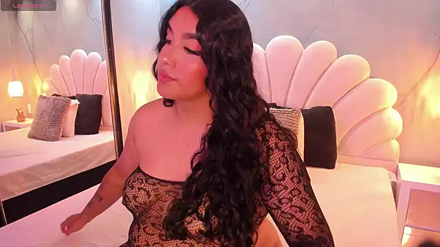 CatalinaCoopper online show from 10-27-25, 04:16