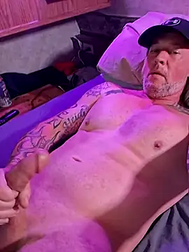 Snapshot of moonbeam37 chatting on 10-06-25, 06:38 moonbeam37 online show from 10-06-25, 06:38