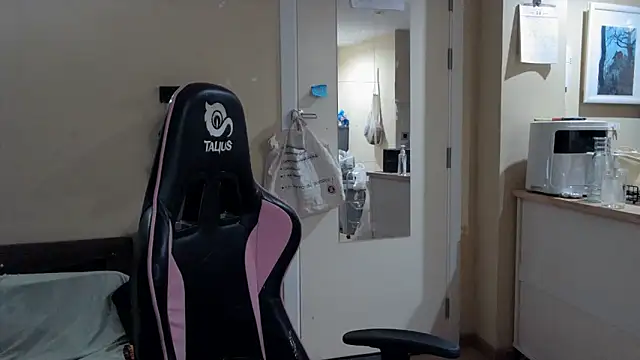 junokun22 online show from 10-10-25, 06:07