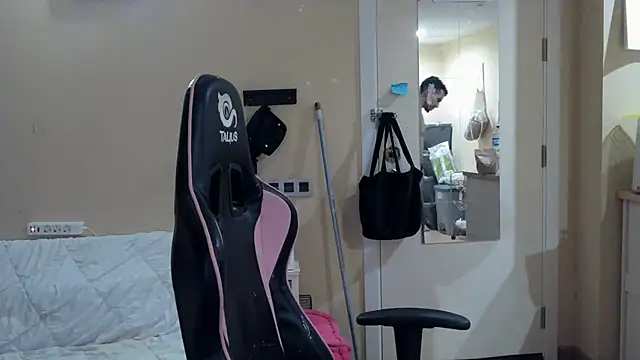 junokun22 online show from 10-23-25, 06:50