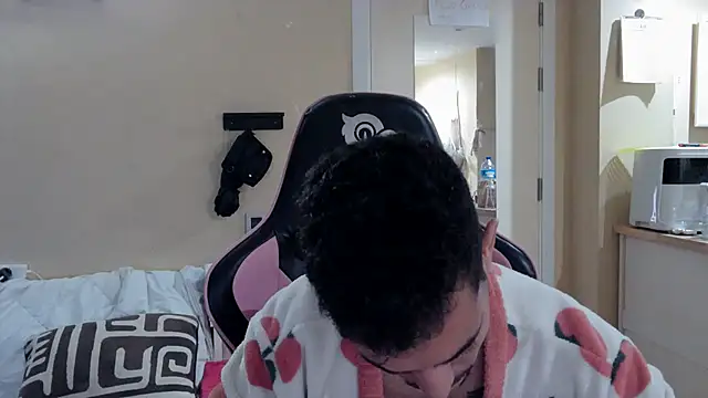 junokun22 online show from 10-24-25, 06:26