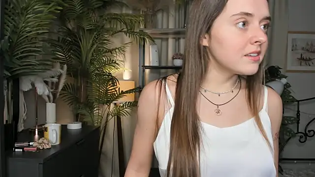 ThelmaJusto online show from 10-26-25, 02:34