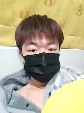 Snapshot of fox165 chatting on 12-14-25, 03:50 fox165 online show from 12-14-25, 03:50