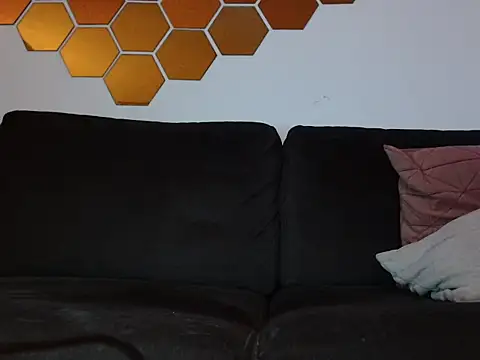 Snapshot of ZackFox chatting on 10-04-25, 08:07 ZackFox online show from 10-04-25, 08:07