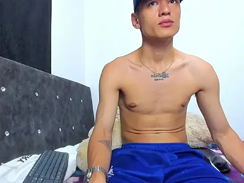 Snapshot of dylan_navas chatting on 11-25-25, 02:11 dylan navas online show from 11-25-25, 02:11