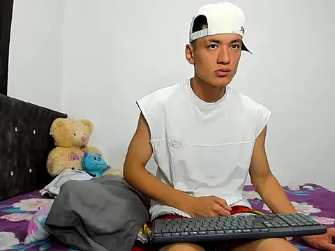 Snapshot of dylan_navas chatting on 11-30-25, 09:30 dylan navas online show from 11-30-25, 09:30