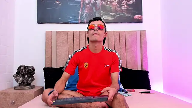 Snapshot of Timothe_Evans chatting on 11-12-25, 07:35 Timothe Evans online show from 11-12-25, 07:35