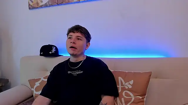 Leoo Miller online show from 10-24-25, 07:54