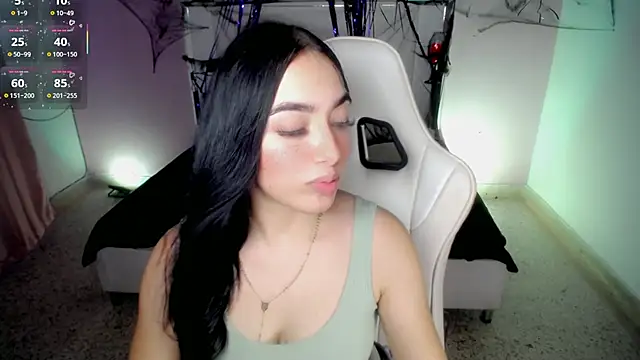 Snapshot of cielooo_ chatting on 10-30-25, 08:31 cielooo online show from 10-30-25, 08:31