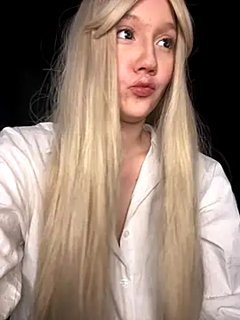 Darling Bri  online show from 11-10-25, 10:25