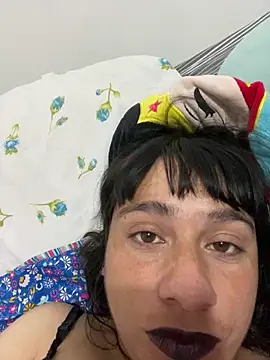 Snapshot of gatitaplop chatting on 12-15-25, 06:50 gatitaplop online show from 12-15-25, 06:50